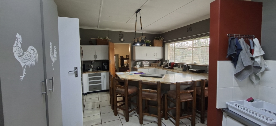 4 Bedroom Property for Sale in Quellerie Park Gauteng