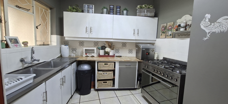 4 Bedroom Property for Sale in Quellerie Park Gauteng