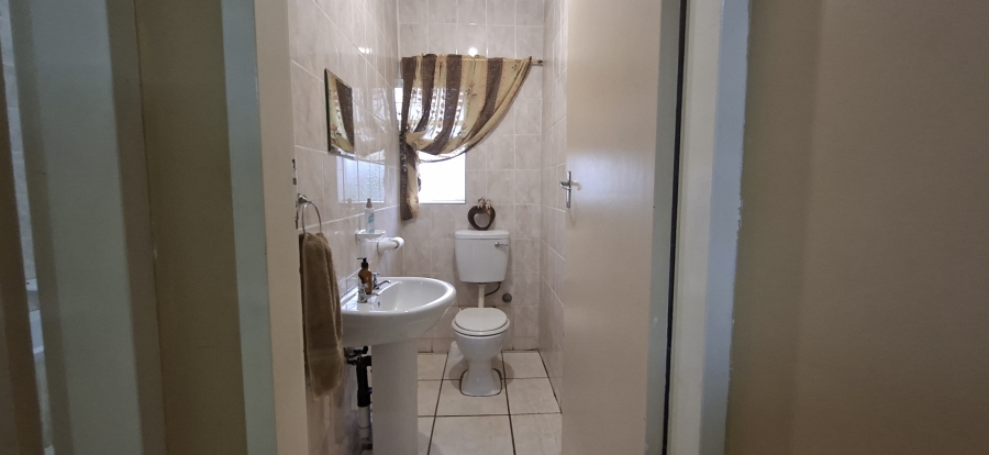 4 Bedroom Property for Sale in Quellerie Park Gauteng
