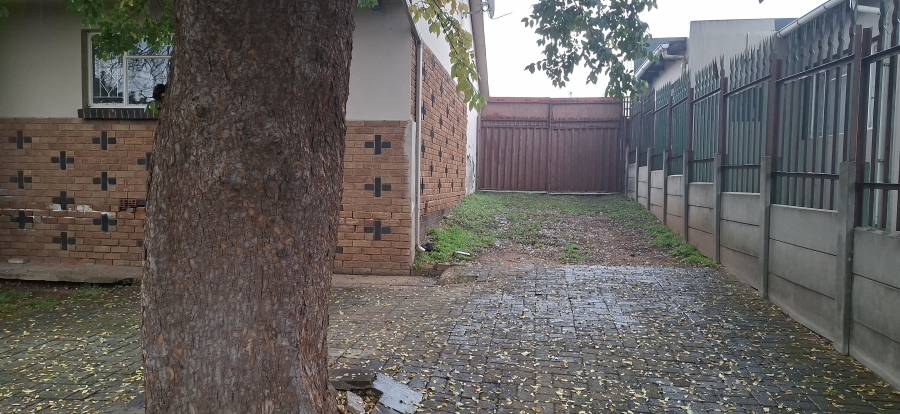 4 Bedroom Property for Sale in Quellerie Park Gauteng