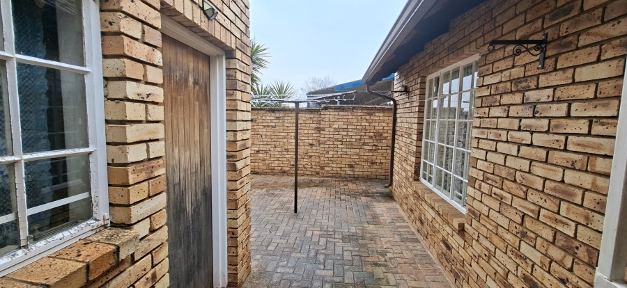 3 Bedroom Property for Sale in Krugersdorp North Gauteng