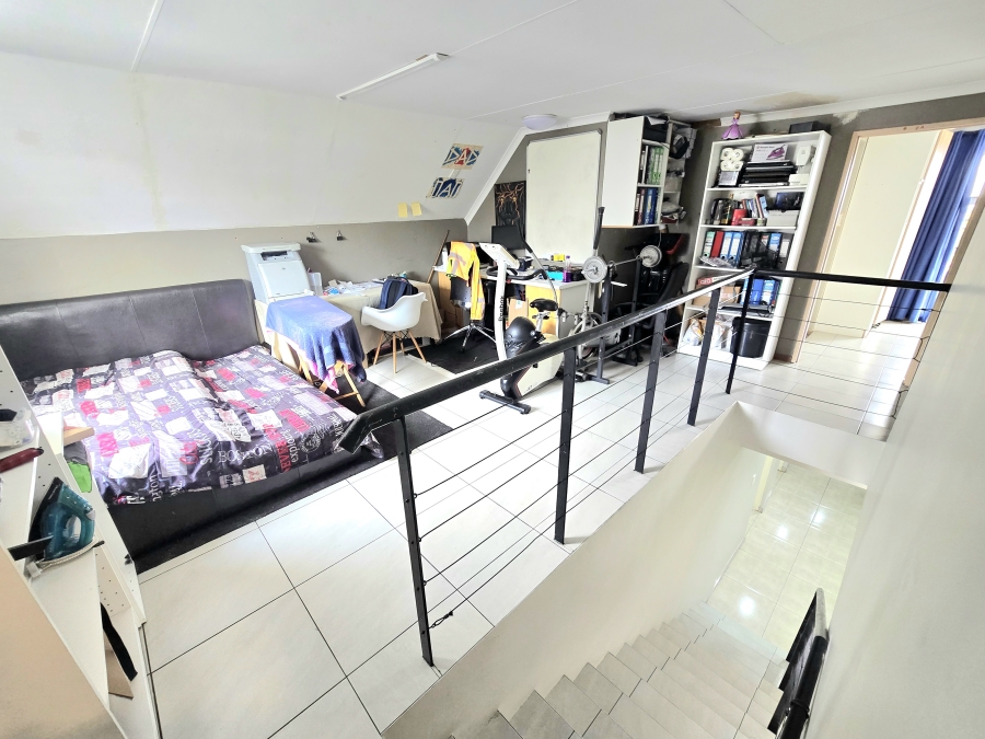 4 Bedroom Property for Sale in Halfway Gardens Gauteng