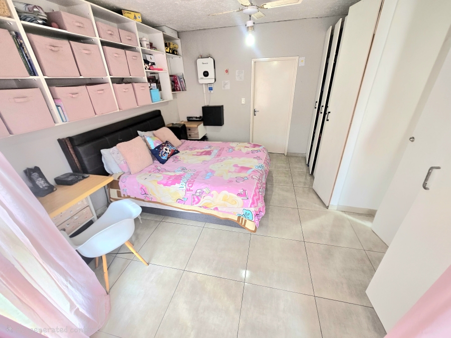 4 Bedroom Property for Sale in Halfway Gardens Gauteng