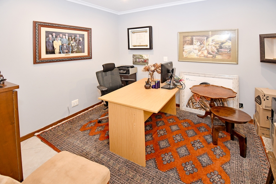 5 Bedroom Property for Sale in Rivonia Gauteng