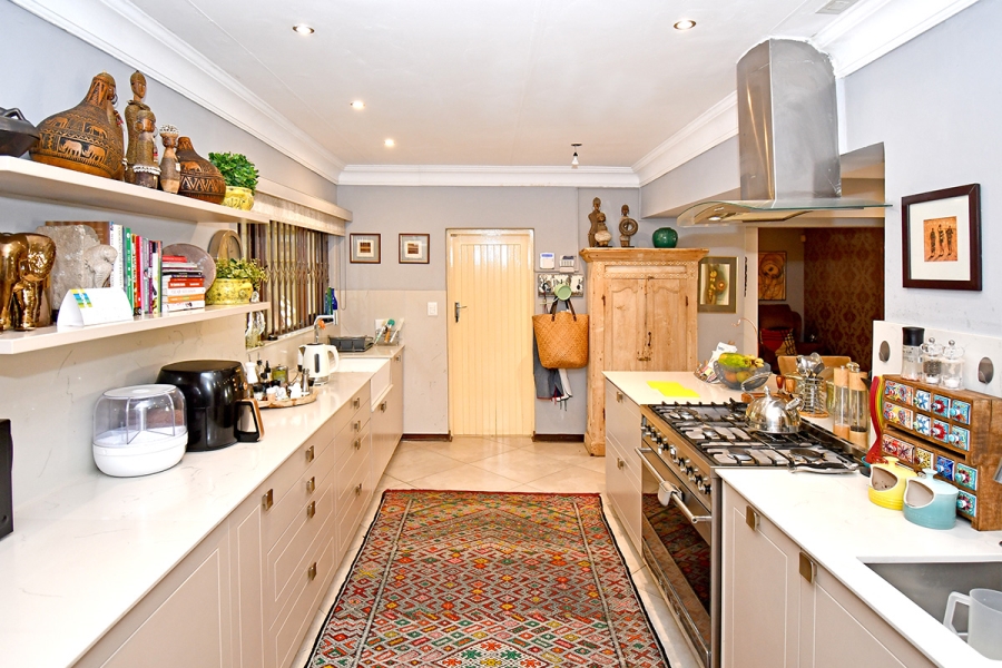 5 Bedroom Property for Sale in Rivonia Gauteng