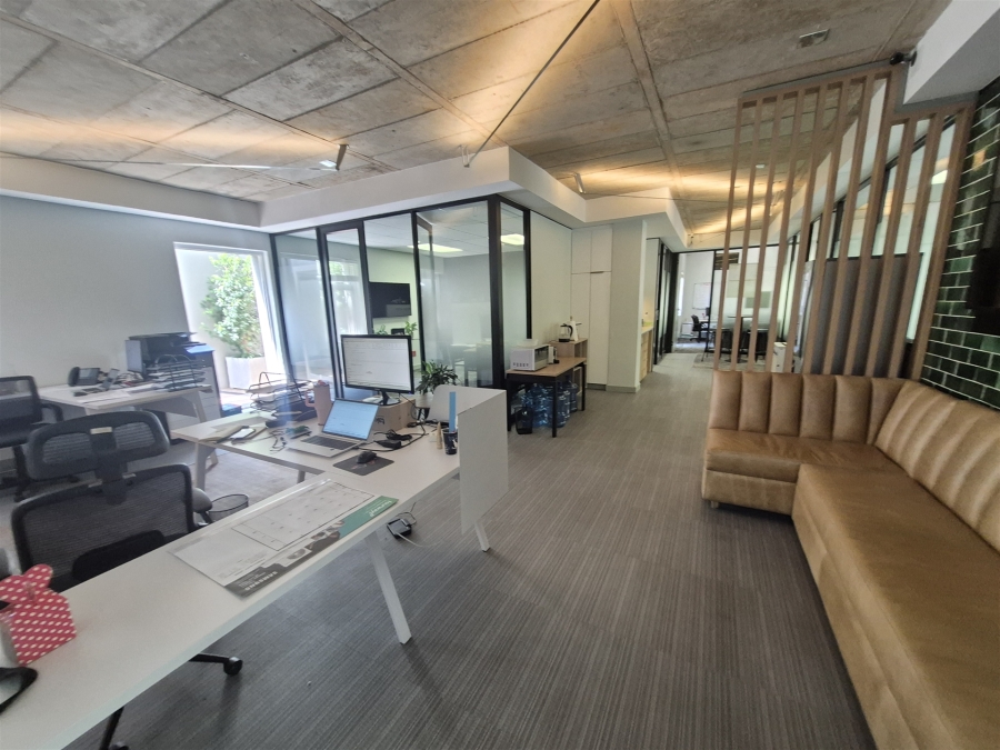 To Let Commercial Property for Rent in Hyde Park Gauteng