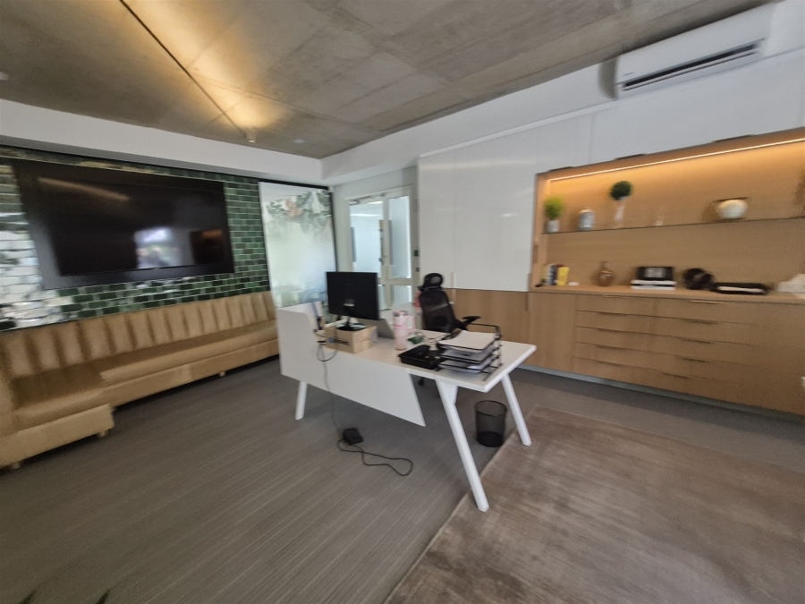 To Let Commercial Property for Rent in Hyde Park Gauteng