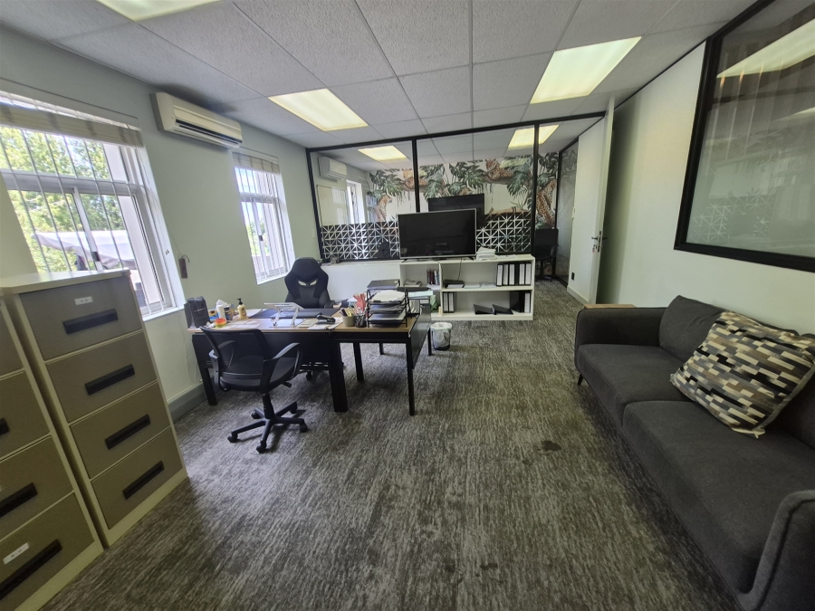 To Let Commercial Property for Rent in Hyde Park Gauteng