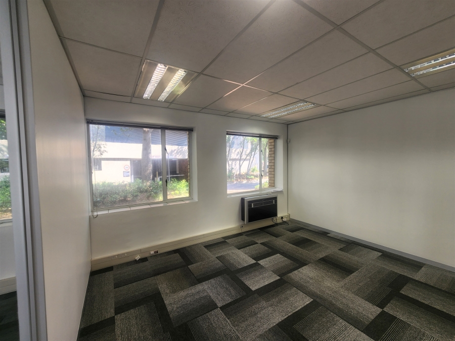 To Let Commercial Property for Rent in Wierda Valley Gauteng