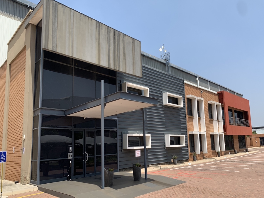 Commercial Property for Sale in Gosforth Park Gauteng