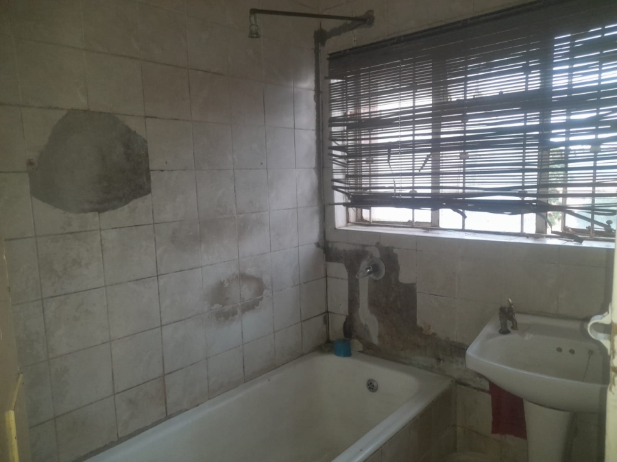 20 Bedroom Property for Sale in Lorentzville Gauteng