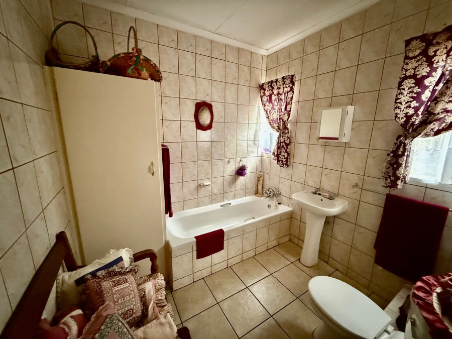 2 Bedroom Property for Sale in Clarina Gauteng