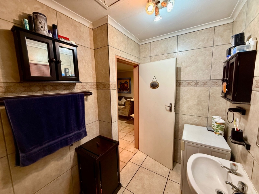 1 Bedroom Property for Sale in The Orchards Gauteng