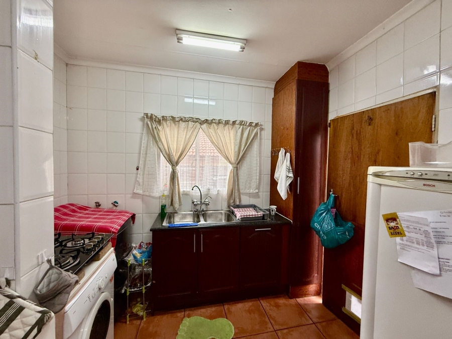 4 Bedroom Property for Sale in Pretoria Gardens Gauteng