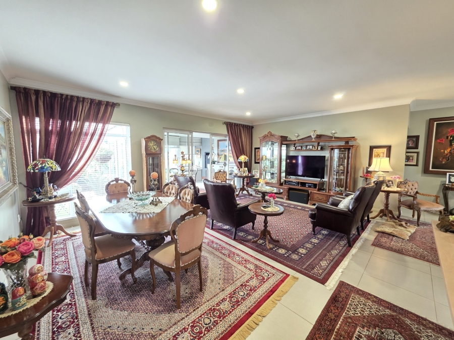 3 Bedroom Property for Sale in Waterkloof Ridge Gauteng