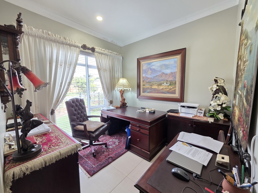 3 Bedroom Property for Sale in Waterkloof Ridge Gauteng
