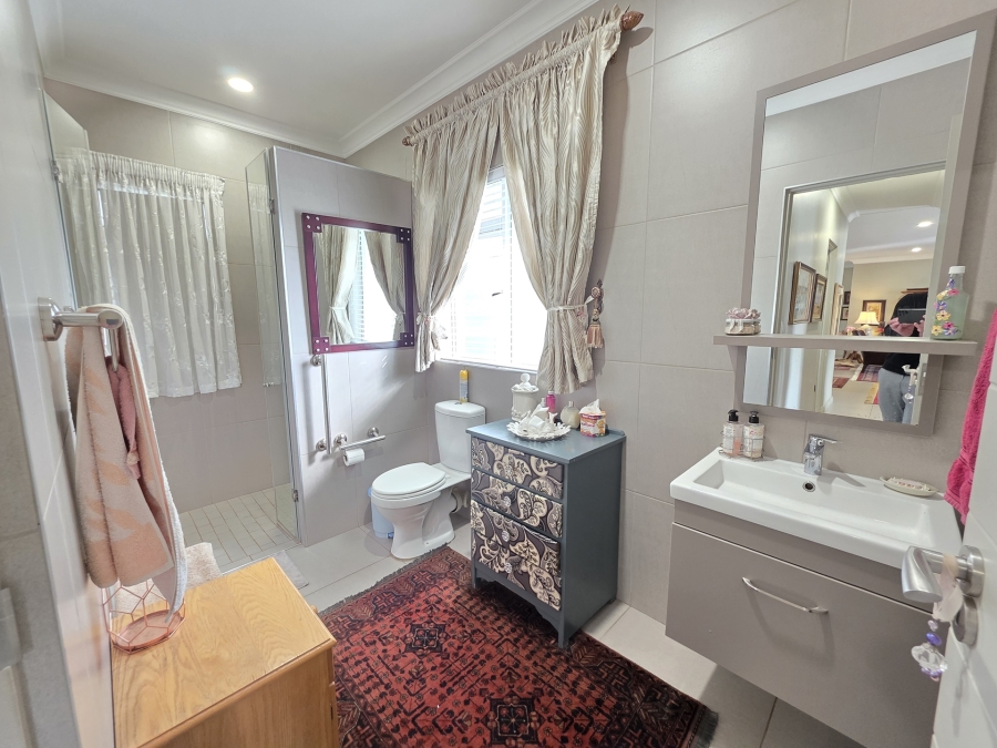 3 Bedroom Property for Sale in Waterkloof Ridge Gauteng