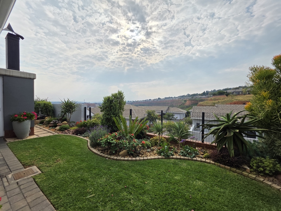 3 Bedroom Property for Sale in Waterkloof Ridge Gauteng