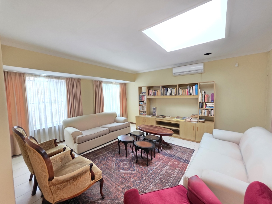 3 Bedroom Property for Sale in Nieuw Muckleneuk Gauteng