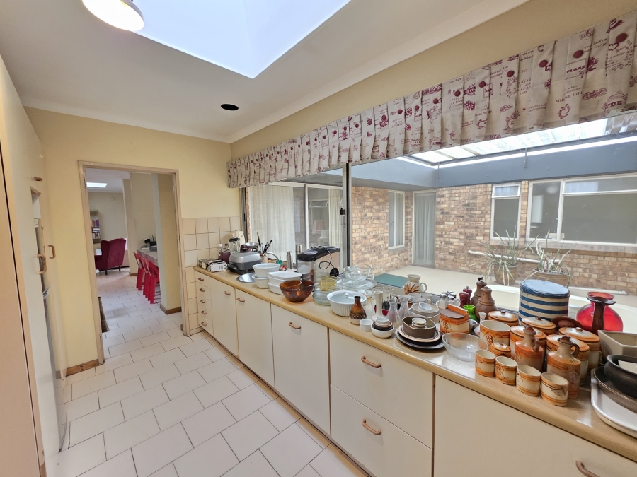 3 Bedroom Property for Sale in Nieuw Muckleneuk Gauteng