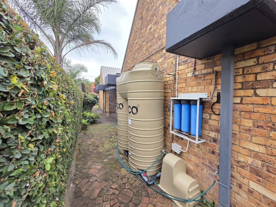 3 Bedroom Property for Sale in Nieuw Muckleneuk Gauteng