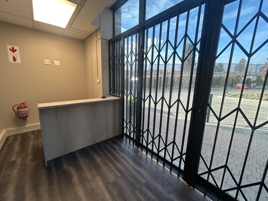 To Let Commercial Property for Rent in Louwlardia Gauteng