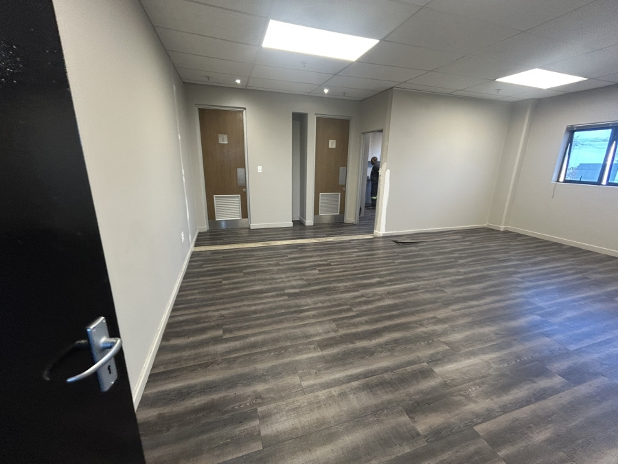 To Let Commercial Property for Rent in Louwlardia Gauteng