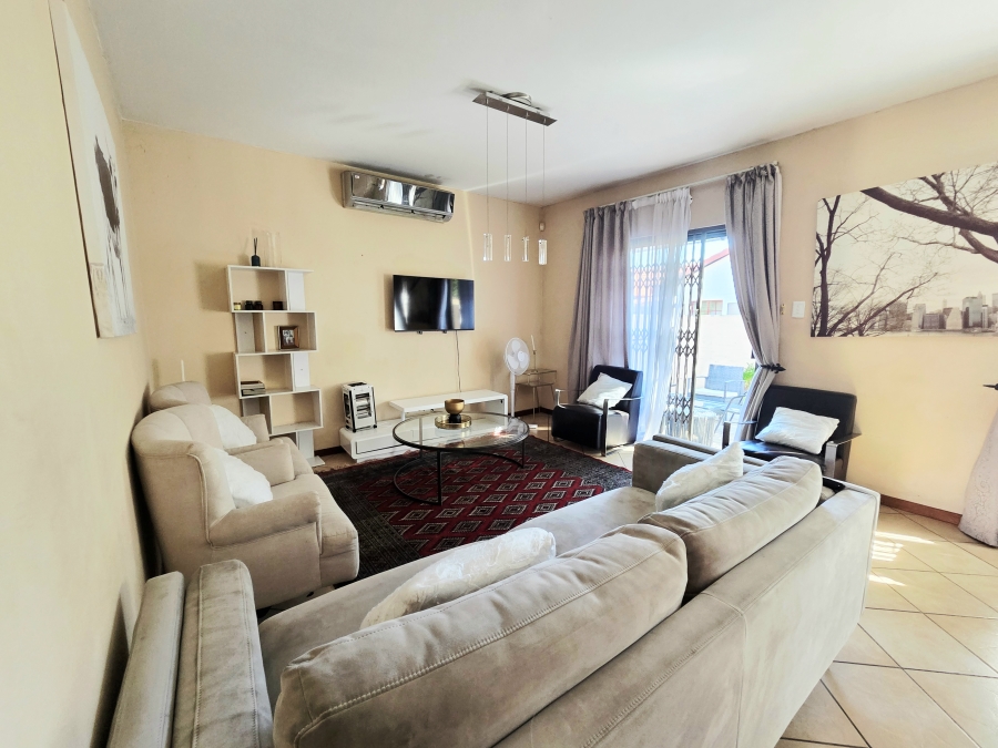 3 Bedroom Property for Sale in Halfway Gardens Gauteng