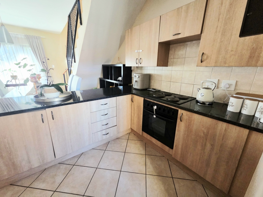 3 Bedroom Property for Sale in Halfway Gardens Gauteng