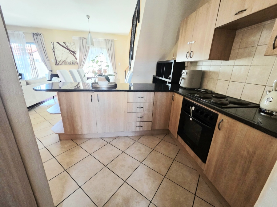 3 Bedroom Property for Sale in Halfway Gardens Gauteng