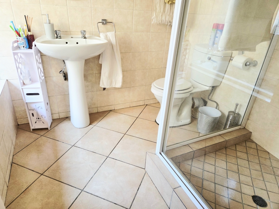3 Bedroom Property for Sale in Halfway Gardens Gauteng