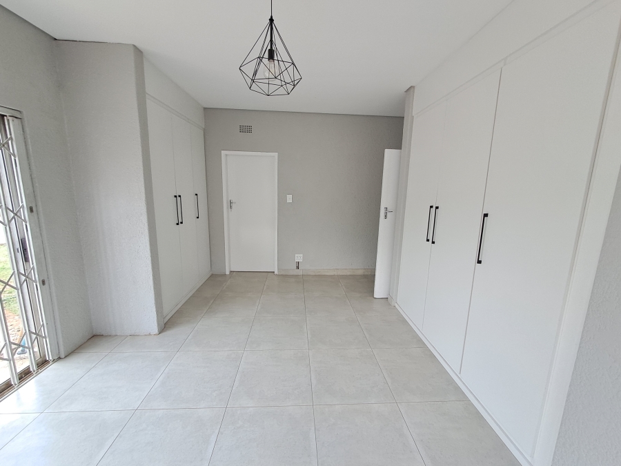 4 Bedroom Property for Sale in Verwoerdpark Gauteng