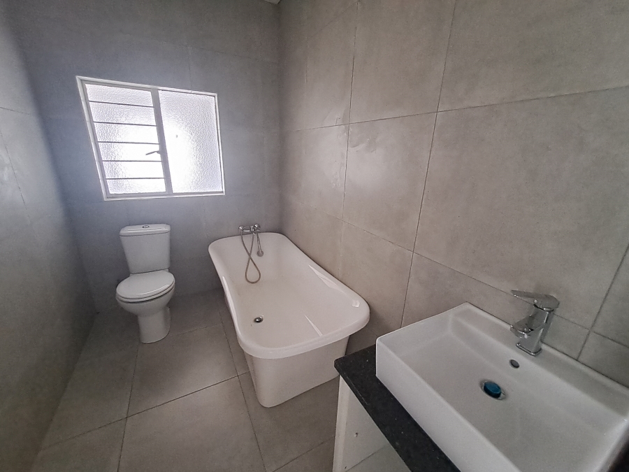 4 Bedroom Property for Sale in Verwoerdpark Gauteng