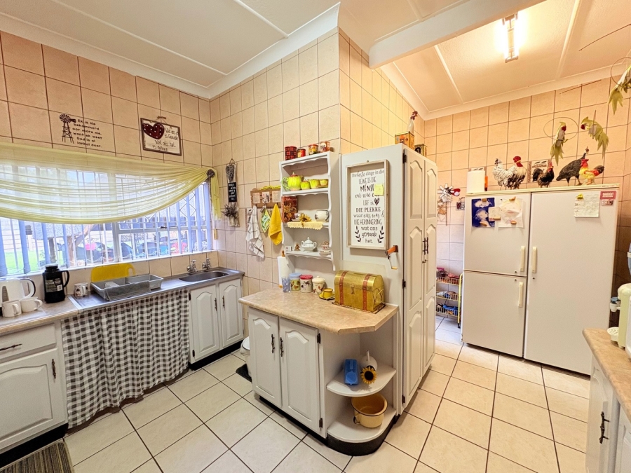 3 Bedroom Property for Sale in Parkrand Gauteng