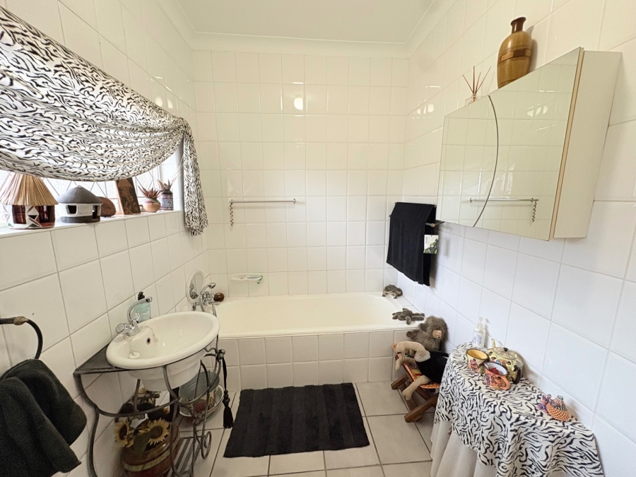 3 Bedroom Property for Sale in Parkrand Gauteng