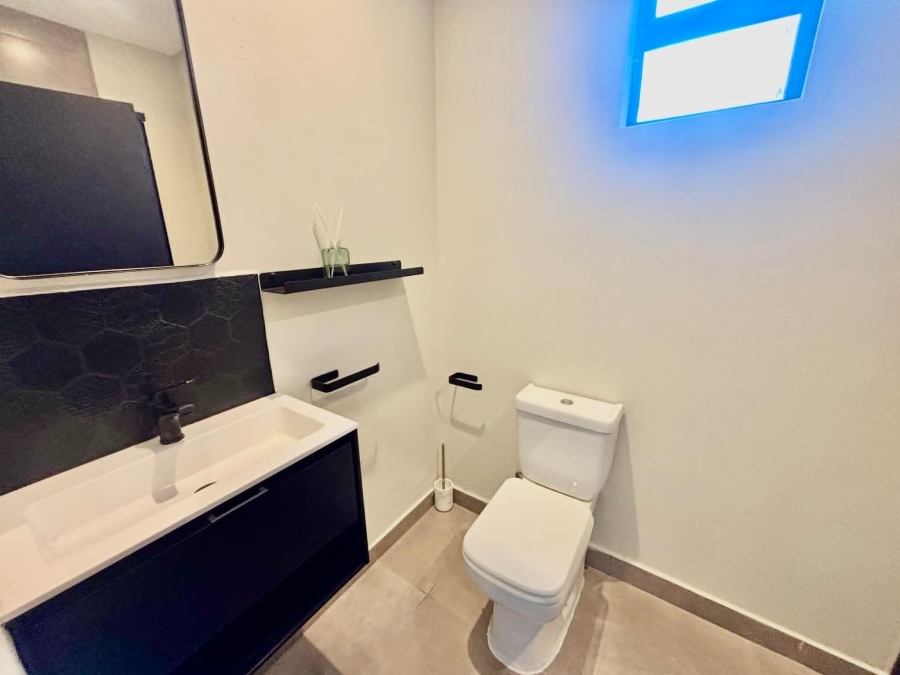 To Let 2 Bedroom Property for Rent in Sandton Central Gauteng