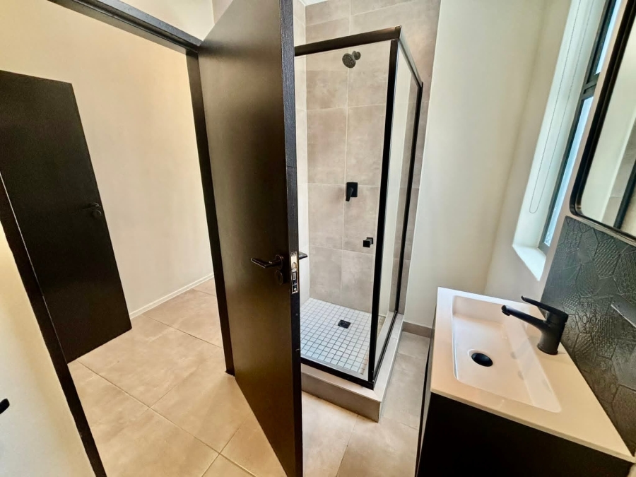 To Let 2 Bedroom Property for Rent in Sandton Central Gauteng
