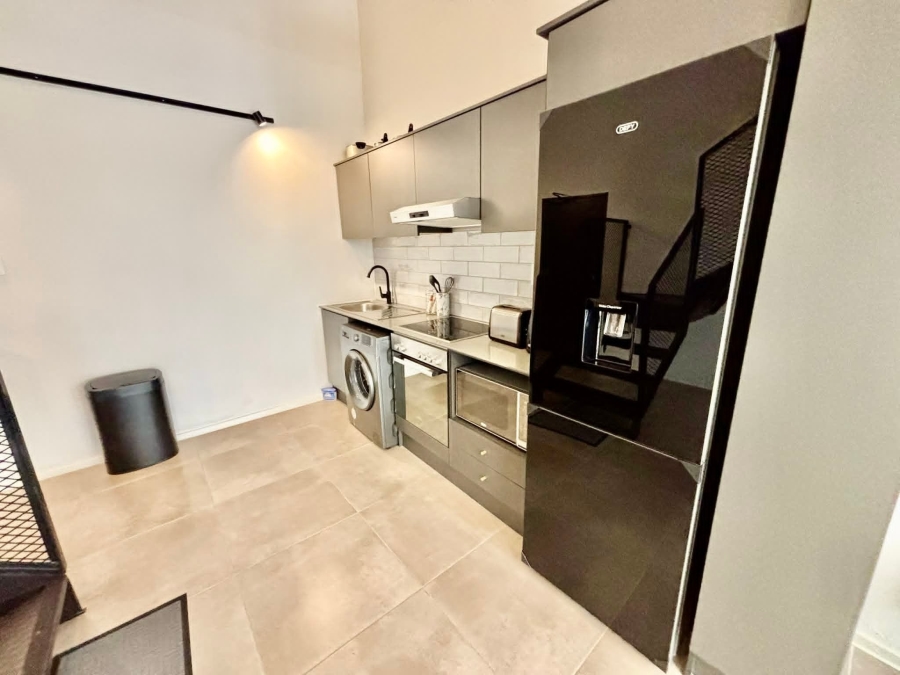 To Let 2 Bedroom Property for Rent in Sandown Gauteng