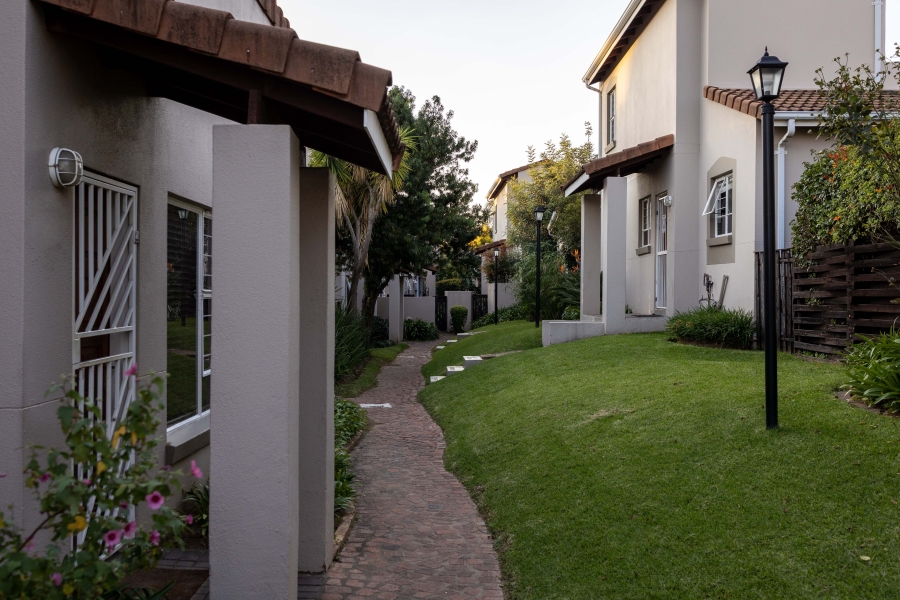 2 Bedroom Property for Sale in Douglasdale Gauteng