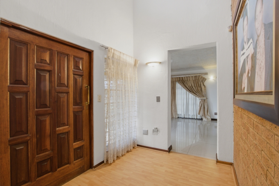 3 Bedroom Property for Sale in Kyalami Estates Gauteng