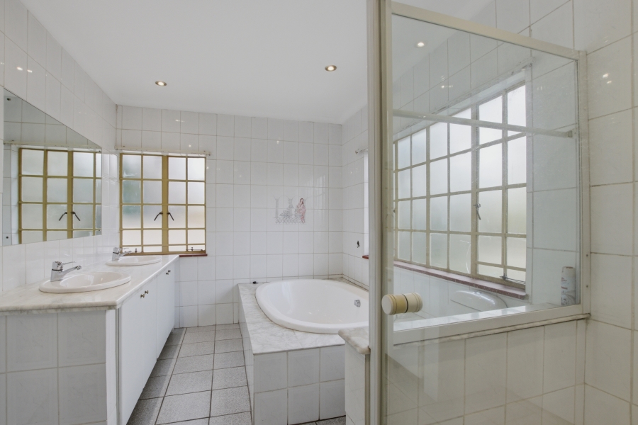 3 Bedroom Property for Sale in Kyalami Estates Gauteng
