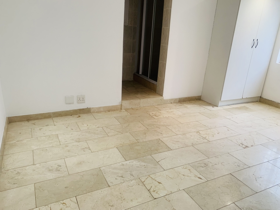 To Let 1 Bedroom Property for Rent in Orange Grove Gauteng