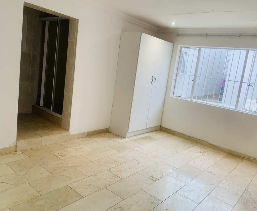 To Let 1 Bedroom Property for Rent in Orange Grove Gauteng
