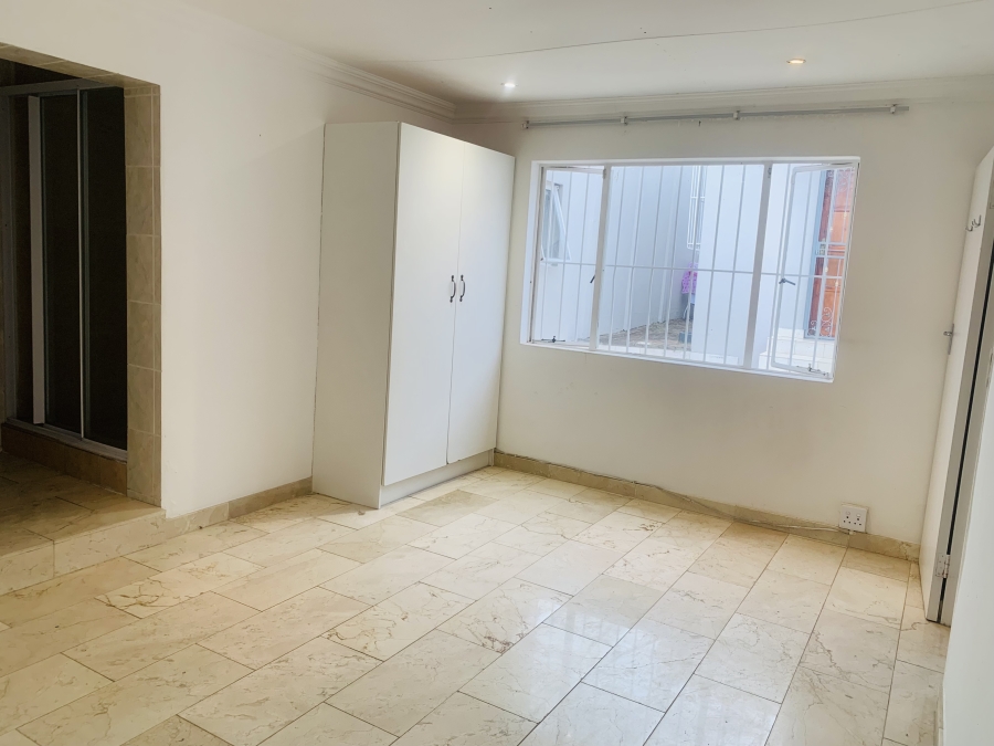 To Let 1 Bedroom Property for Rent in Orange Grove Gauteng