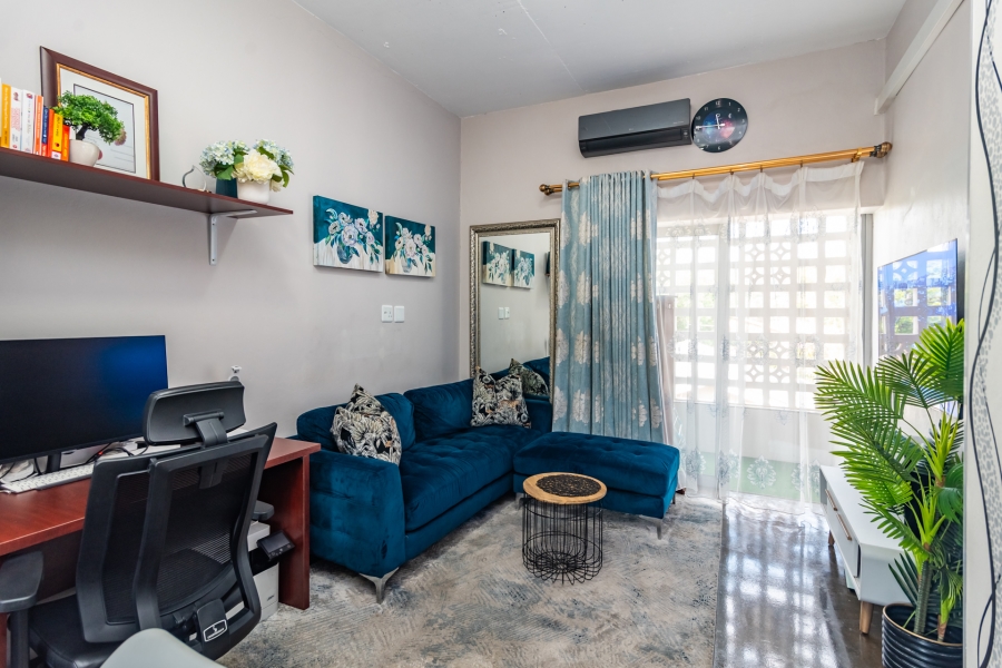 2 Bedroom Property for Sale in Victoria Gauteng