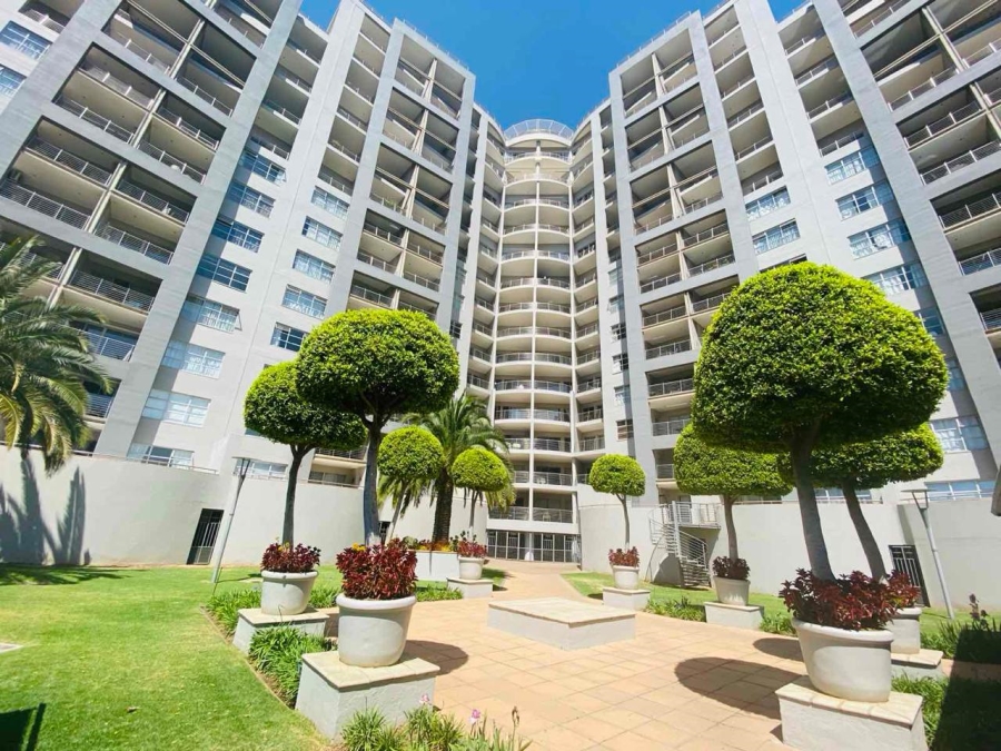 To Let 3 Bedroom Property for Rent in Sandhurst Gauteng