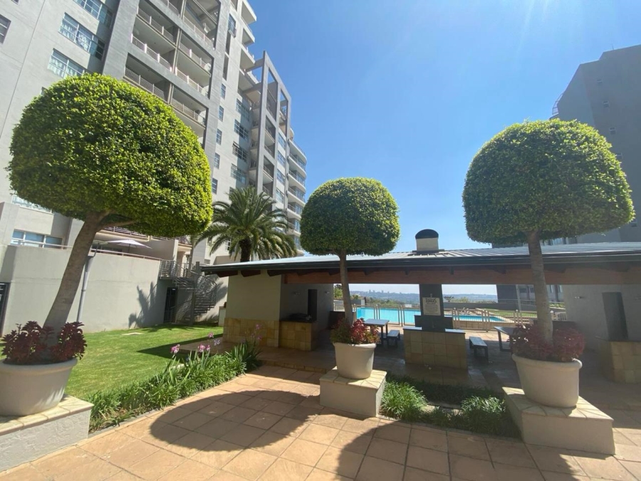 To Let 3 Bedroom Property for Rent in Sandhurst Gauteng