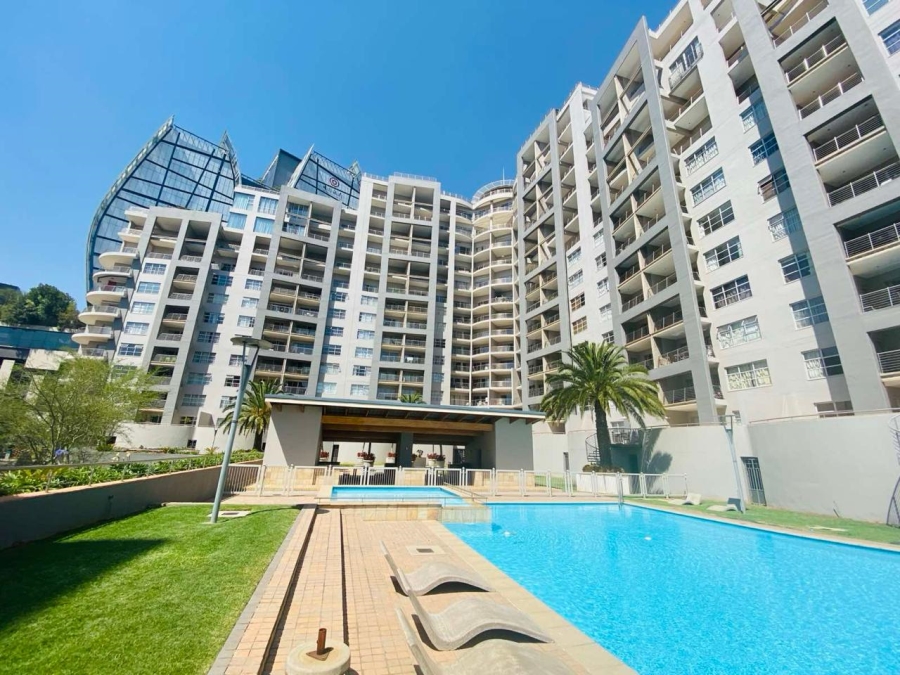 To Let 3 Bedroom Property for Rent in Sandhurst Gauteng