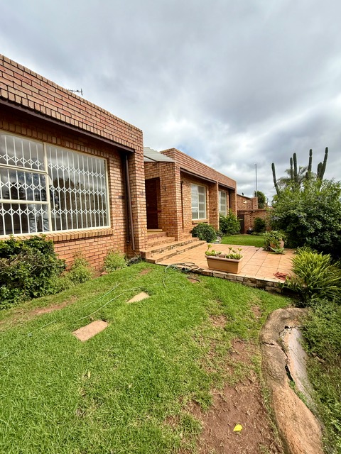 3 Bedroom Property for Sale in Constantia Kloof Gauteng