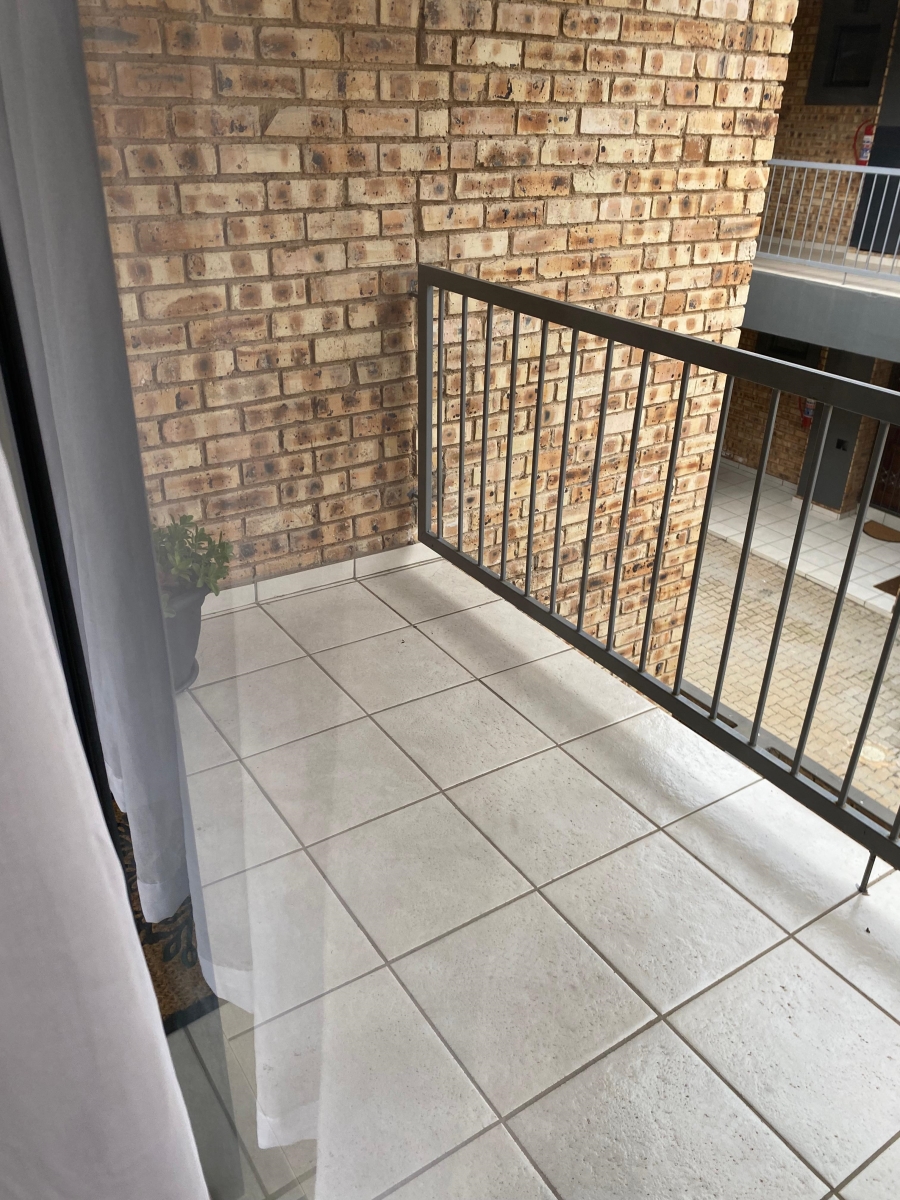 To Let 2 Bedroom Property for Rent in Rynfield A H Gauteng